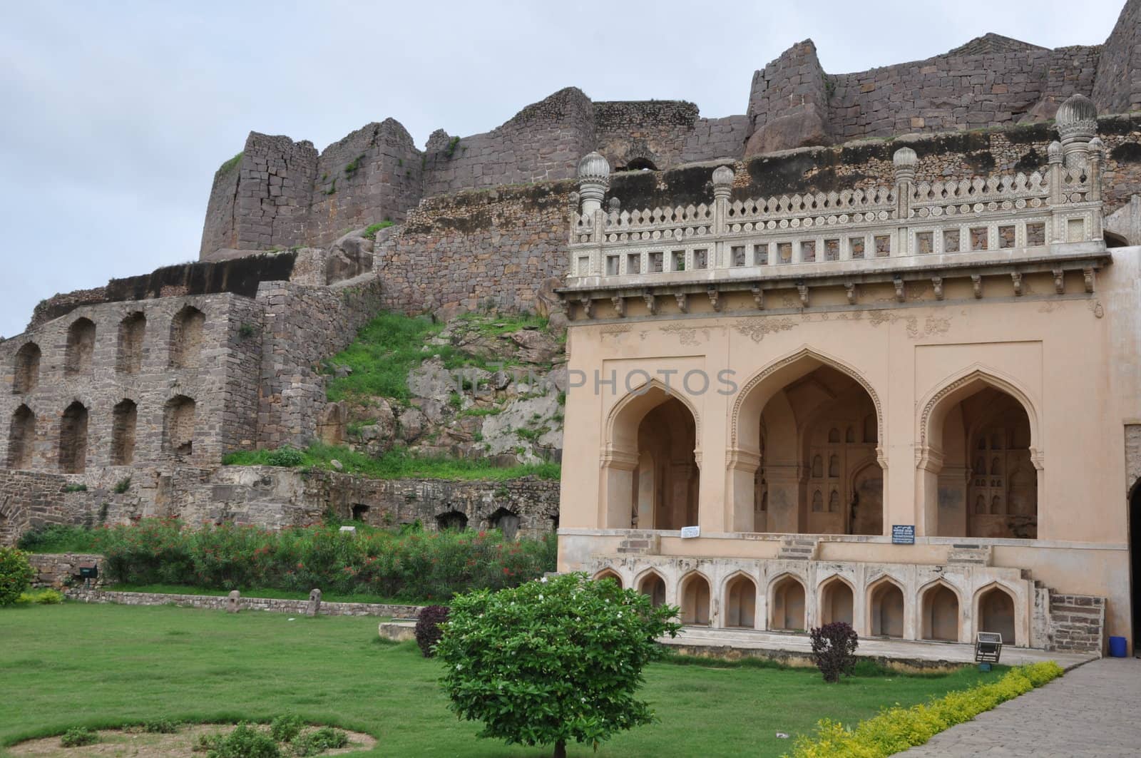 Golconda Fort in Hyderabad, India by sainaniritu