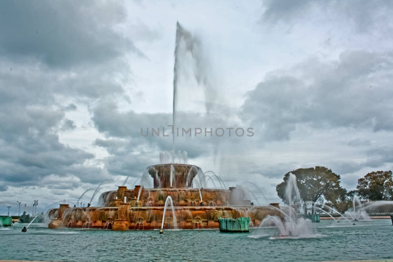 Buckingham Fountain by derejeb