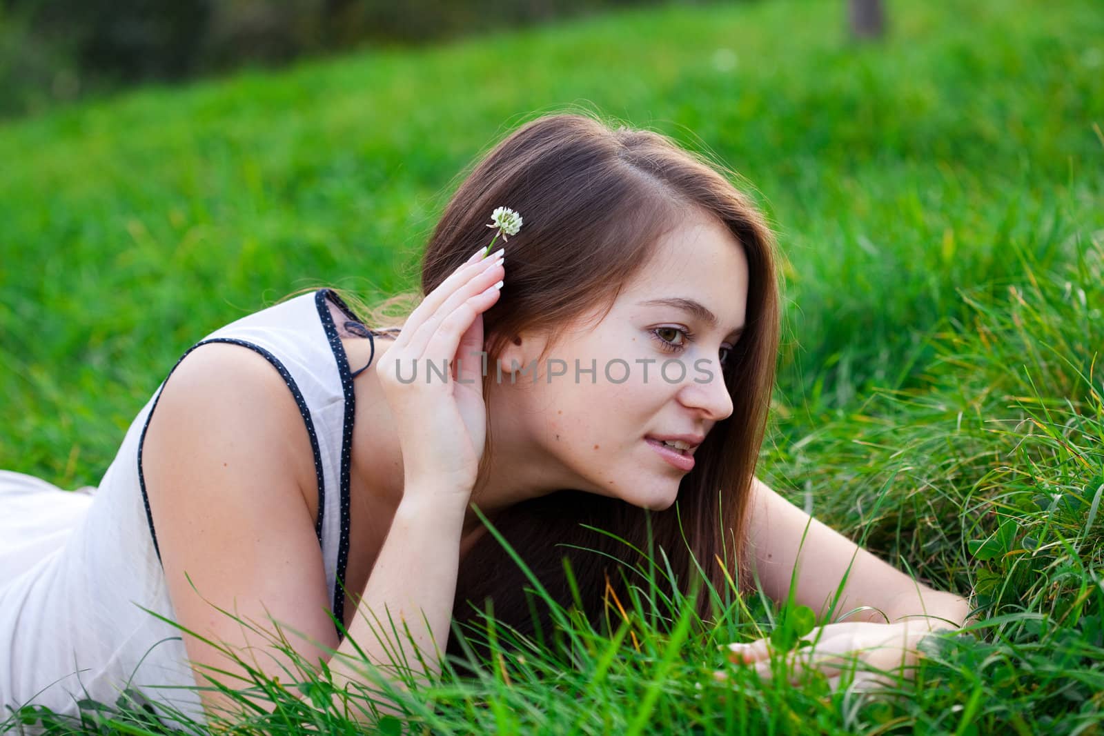 portrait of a beautiful young woman  outdoor