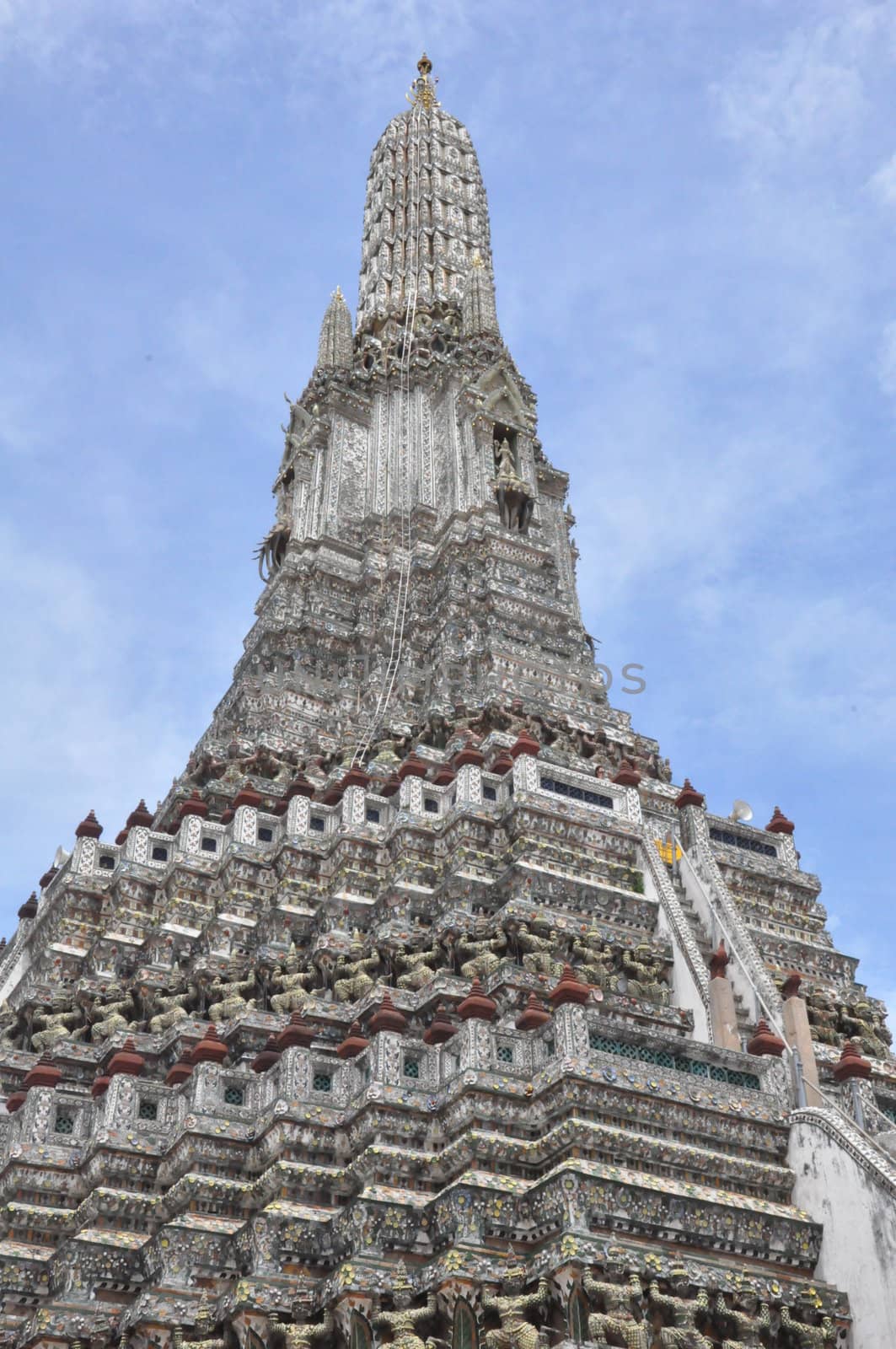 Wat Arun in Bangkok, Thailand by sainaniritu