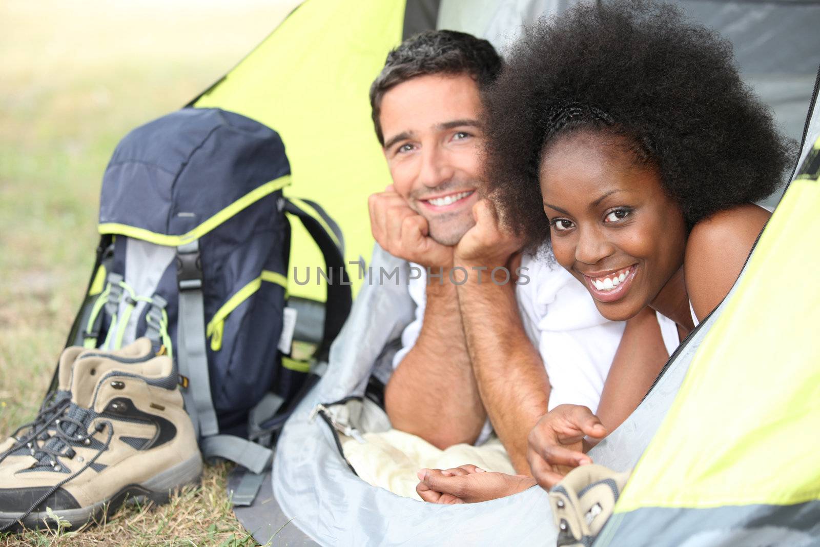 portrait of a couple in a tent by phovoir