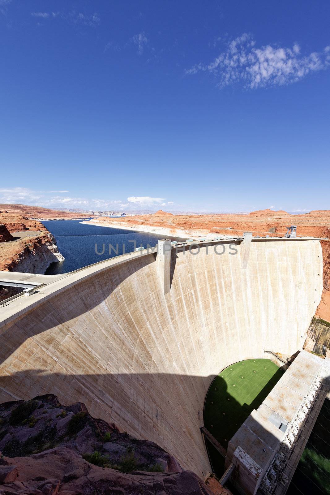 vertical view of the famous Glen Dam in Page, Arizona, USA 