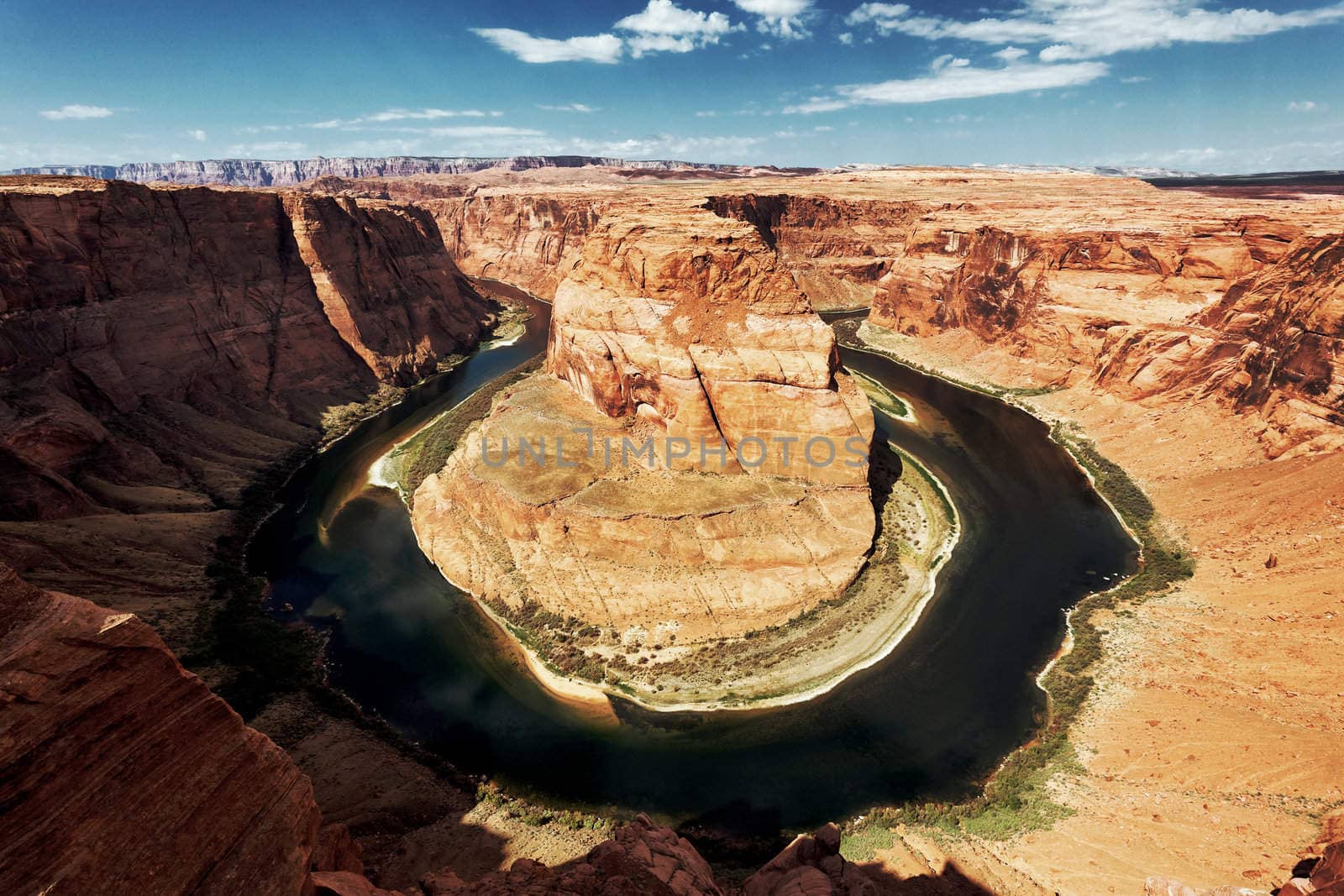 the famous Horseshoe Bend at Utah, USA 