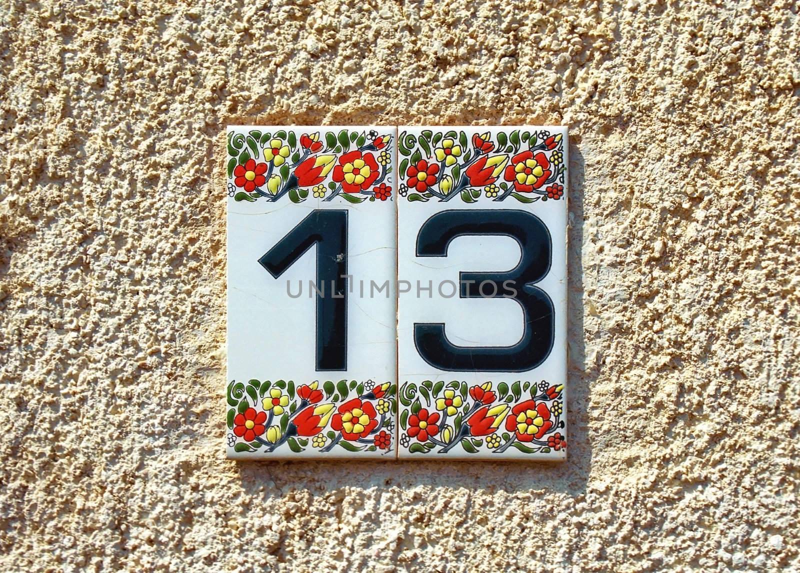 Ceramic number of Hydra house