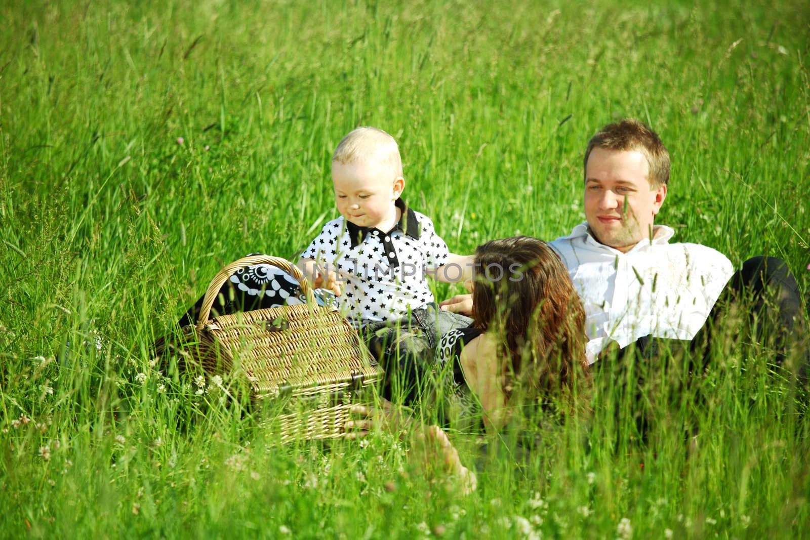 family picnic by Yellowj