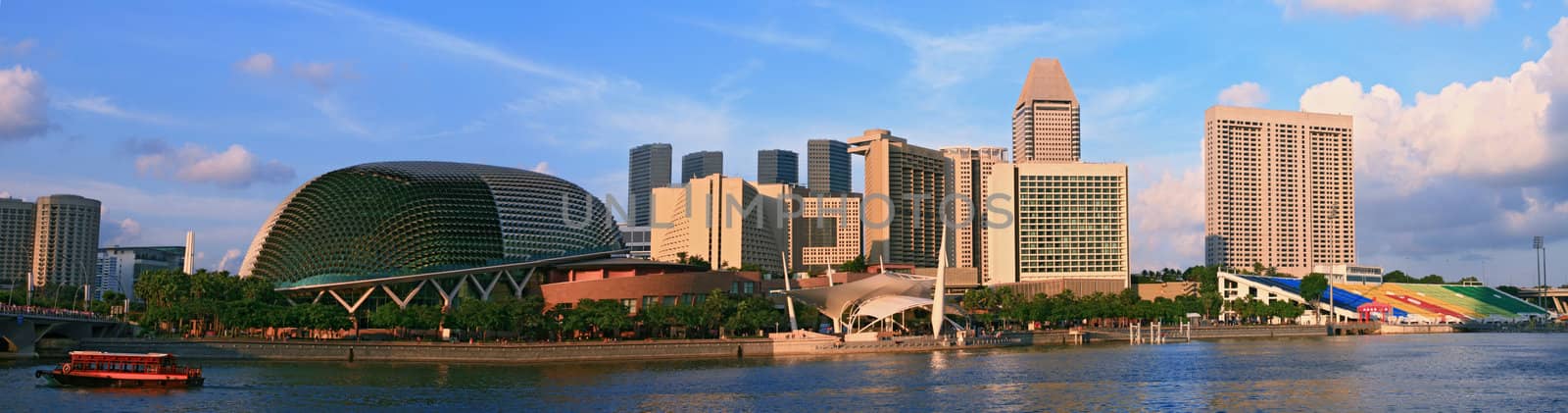 panorama of cityscape skyscraper in Singapore business district by vichie81