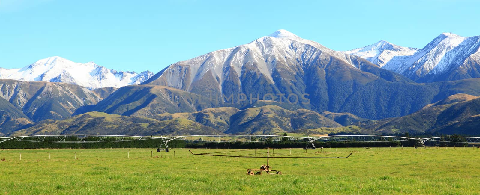 great southern alpine alps in New Zealand