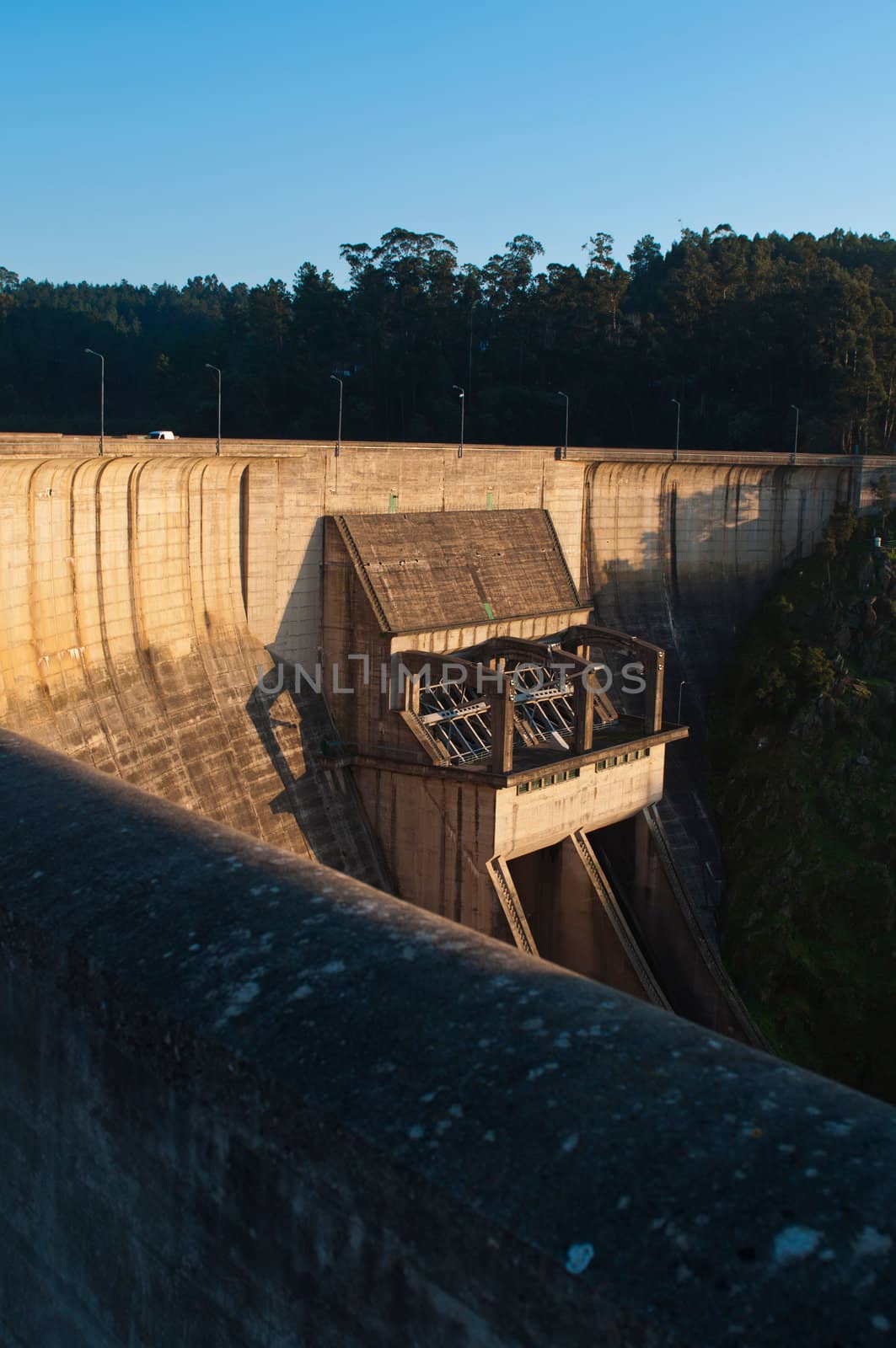 stunning Castelo de Bode Dam in Tomar, Portugal (sunset picture)