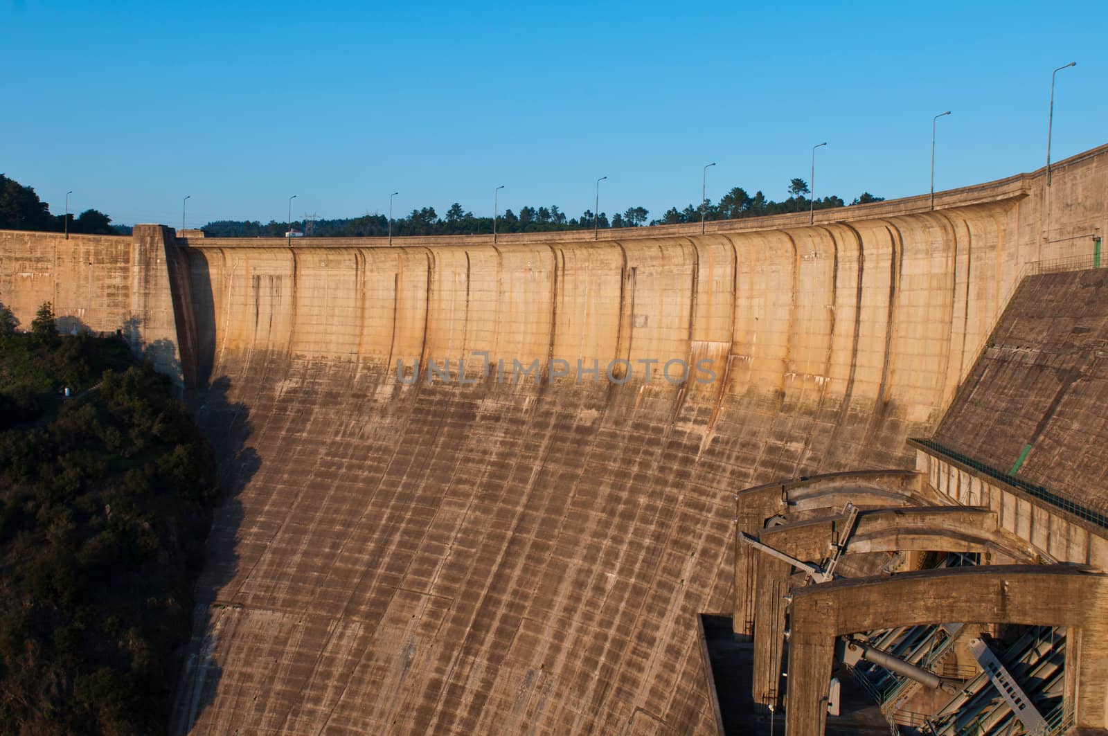 stunning Castelo de Bode Dam in Tomar, Portugal (sunset picture)