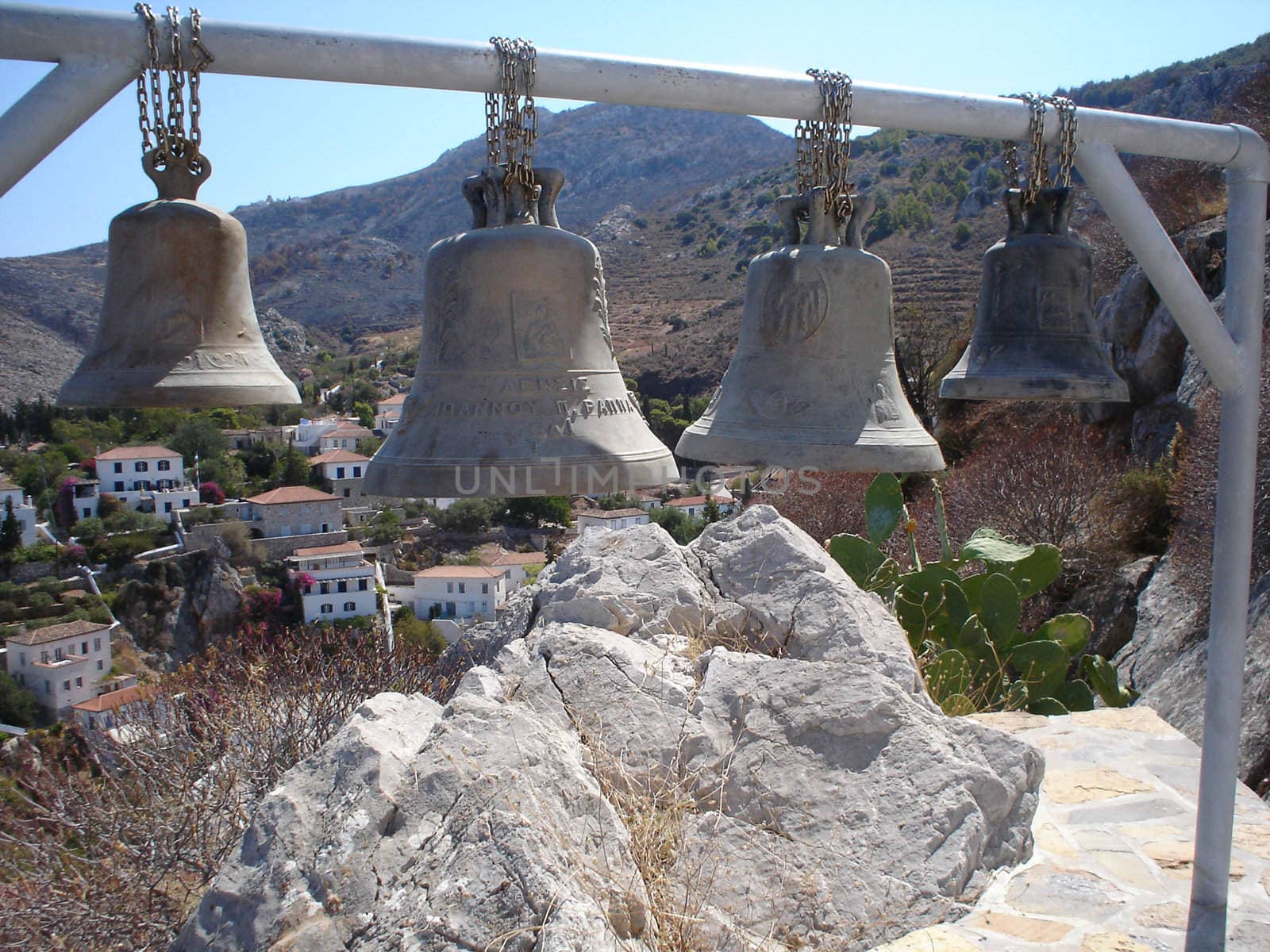 Hydra island bells by mulden