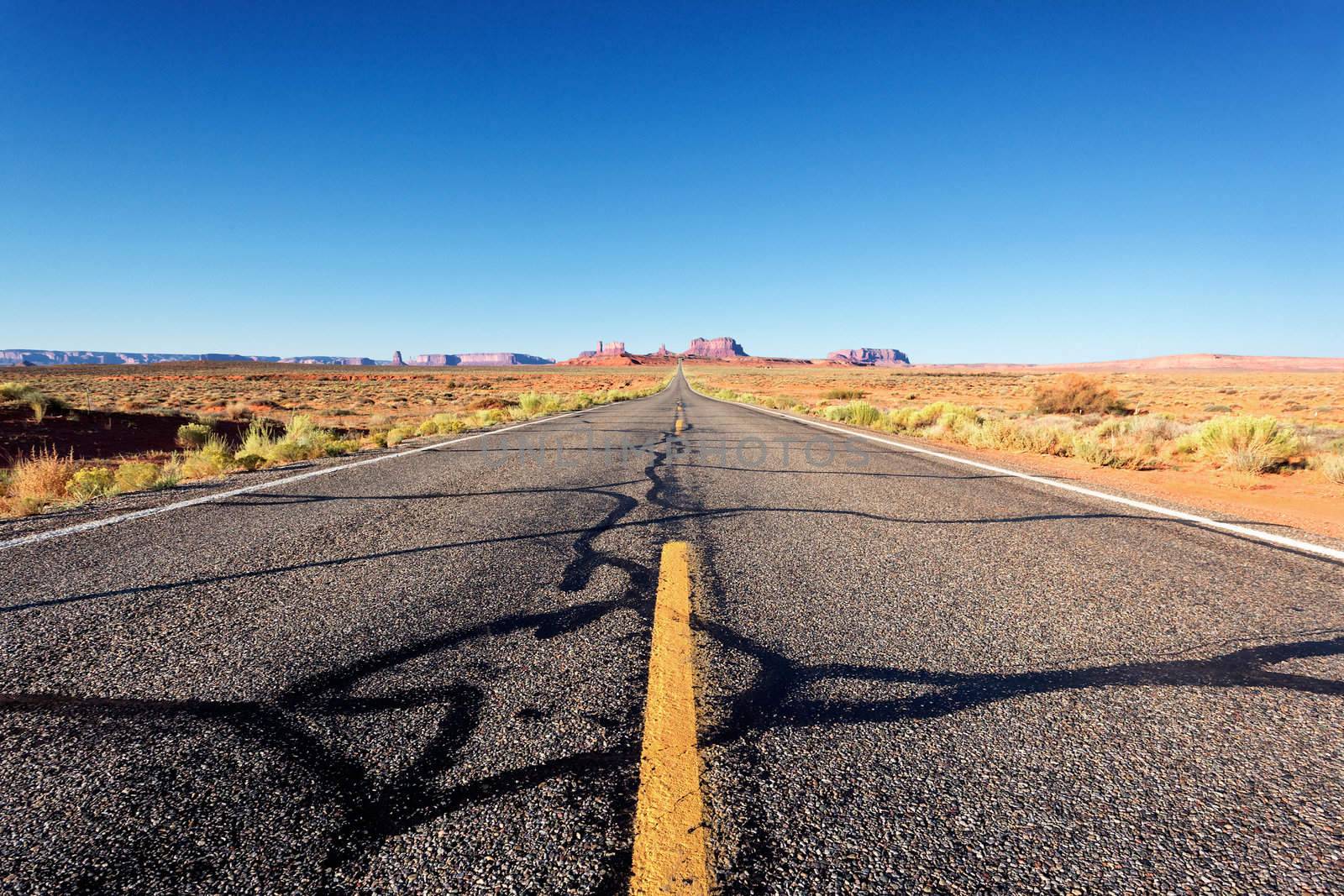 famous Road to the Monument Valley, Arizona