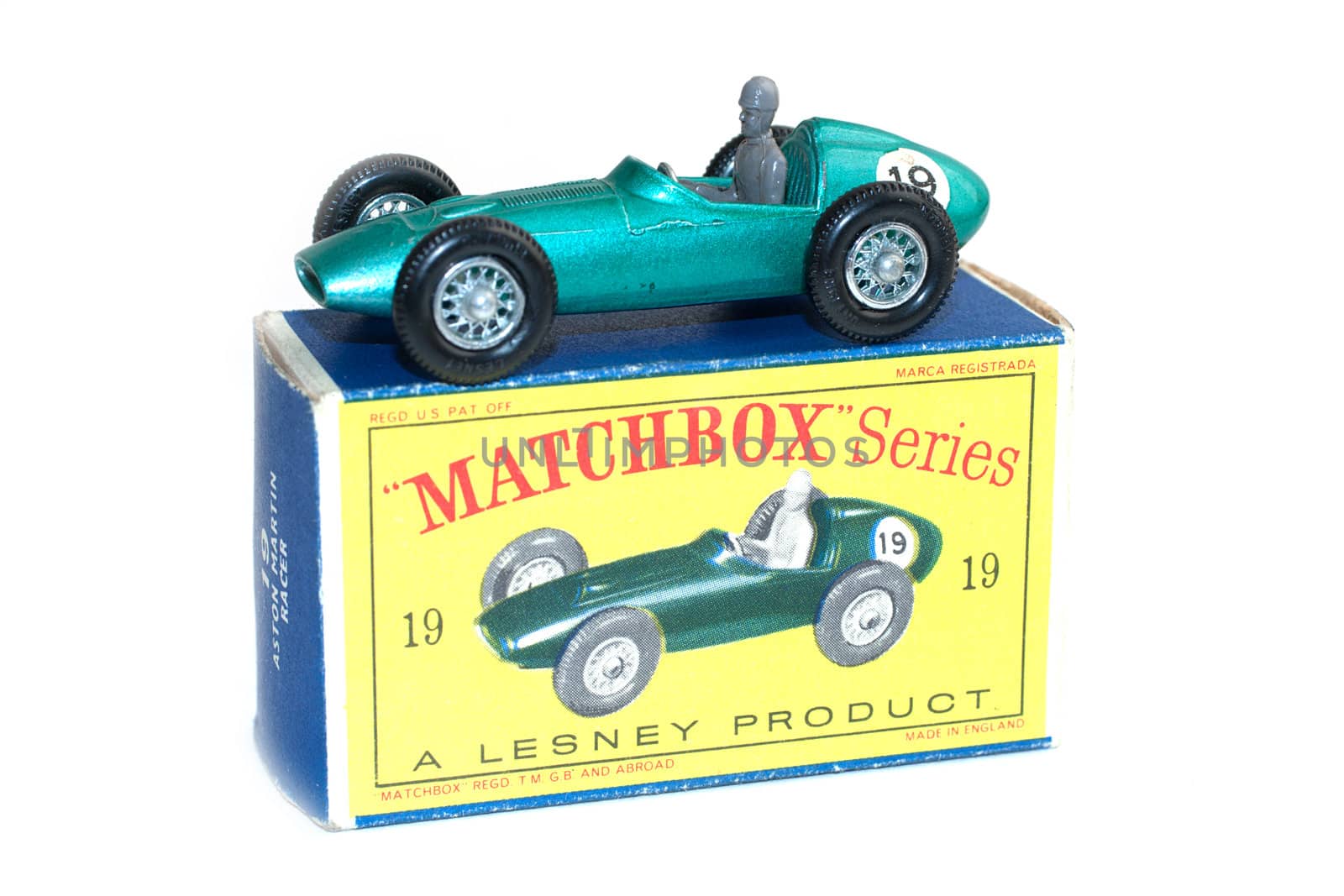 matchbox 1-75 die cast car, mint in box