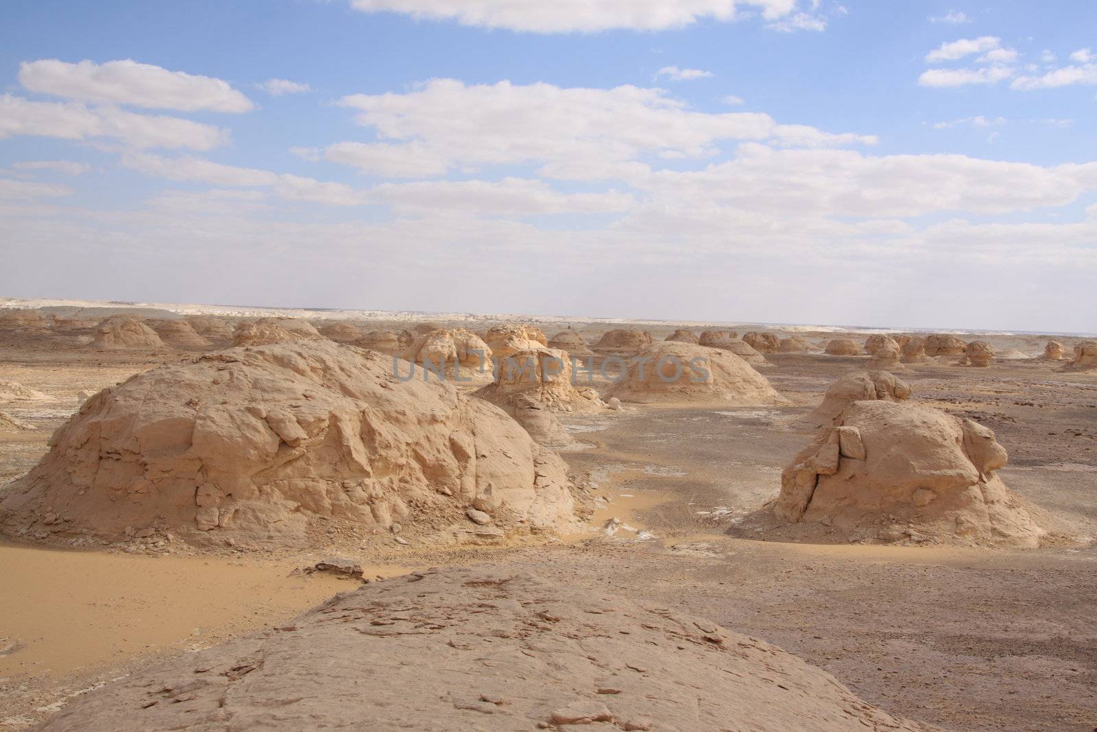 Whitte desert Egypt by jnerad