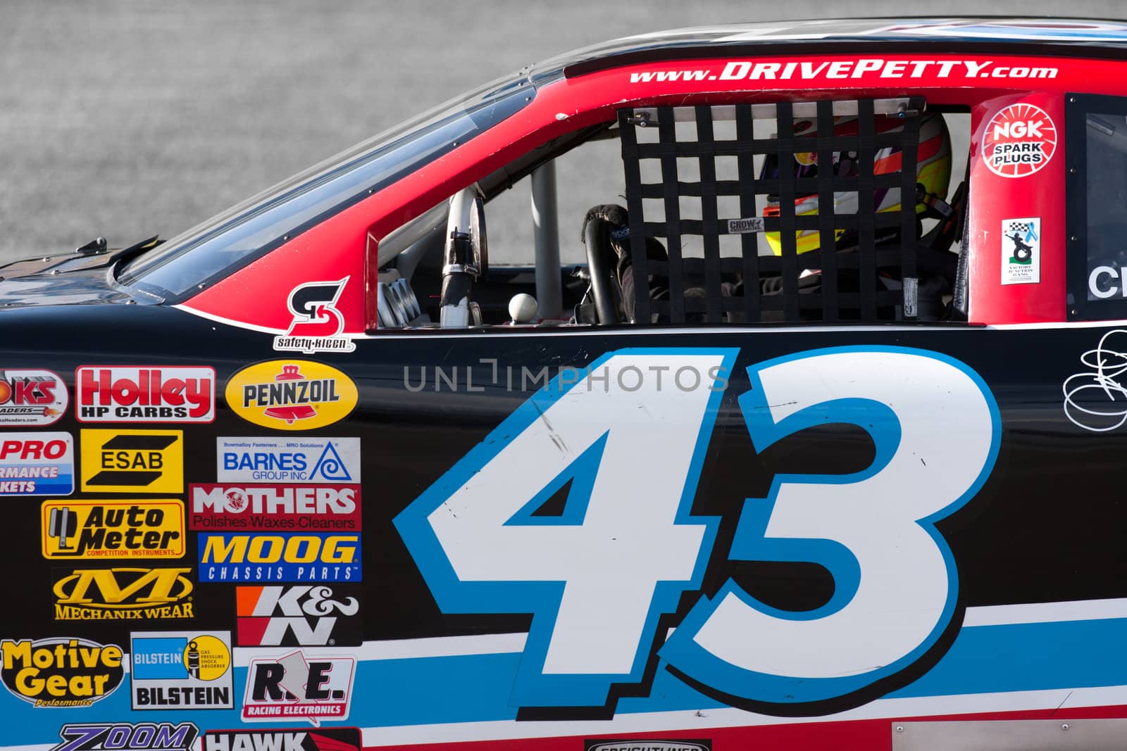 Richard Petty Driving School Experience Nascar on track in Las Vegas Motor Speedway