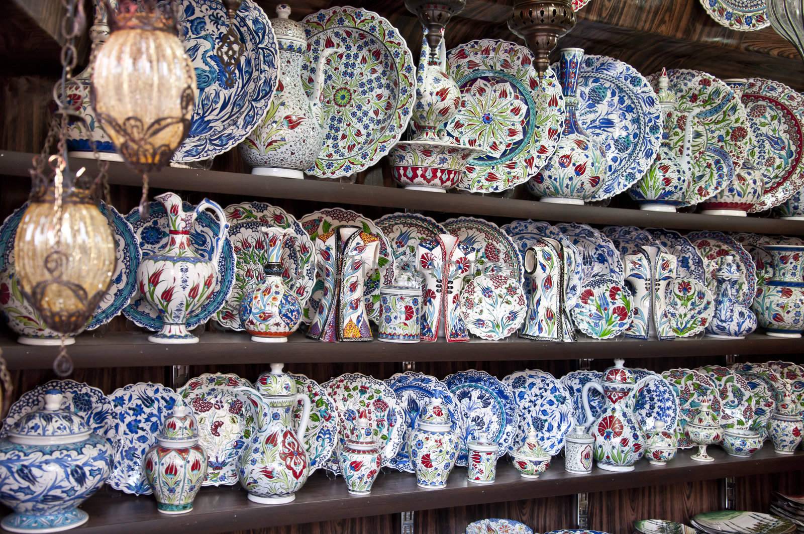 Hand-made Turkish souvenirs, objects and pottery with traditional designs, legacy of Ottoman Empire, Istanbul