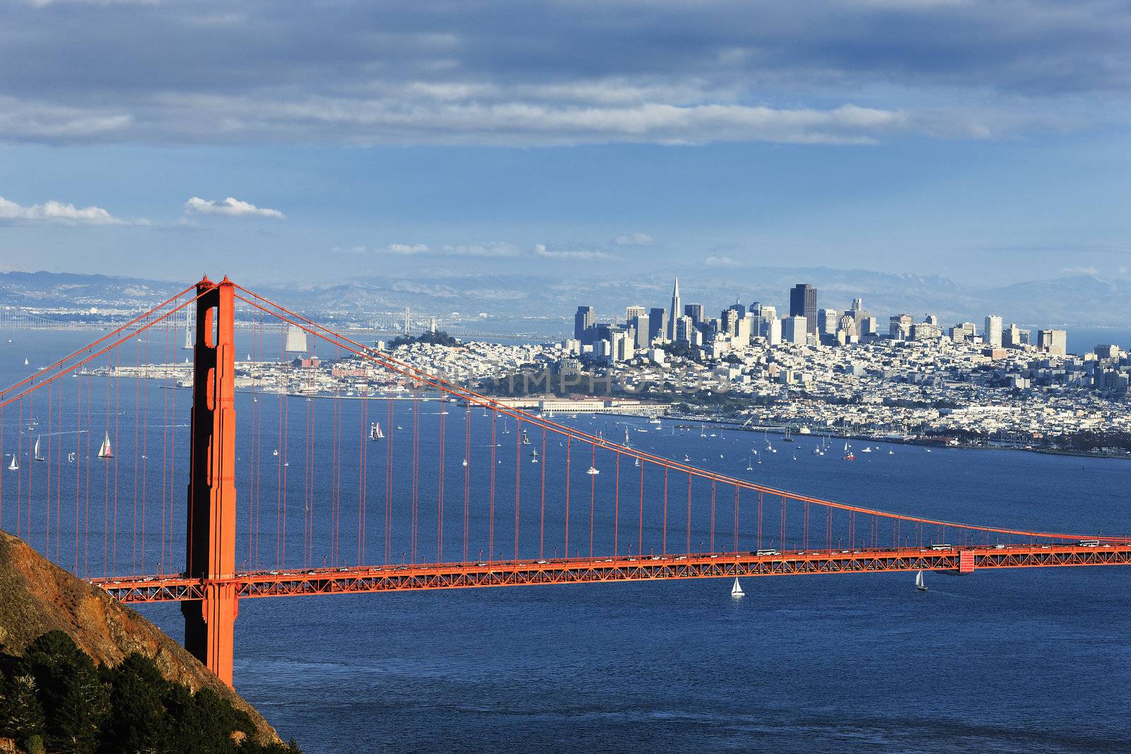 Golden Gate Bridge and downtown San Francisco 