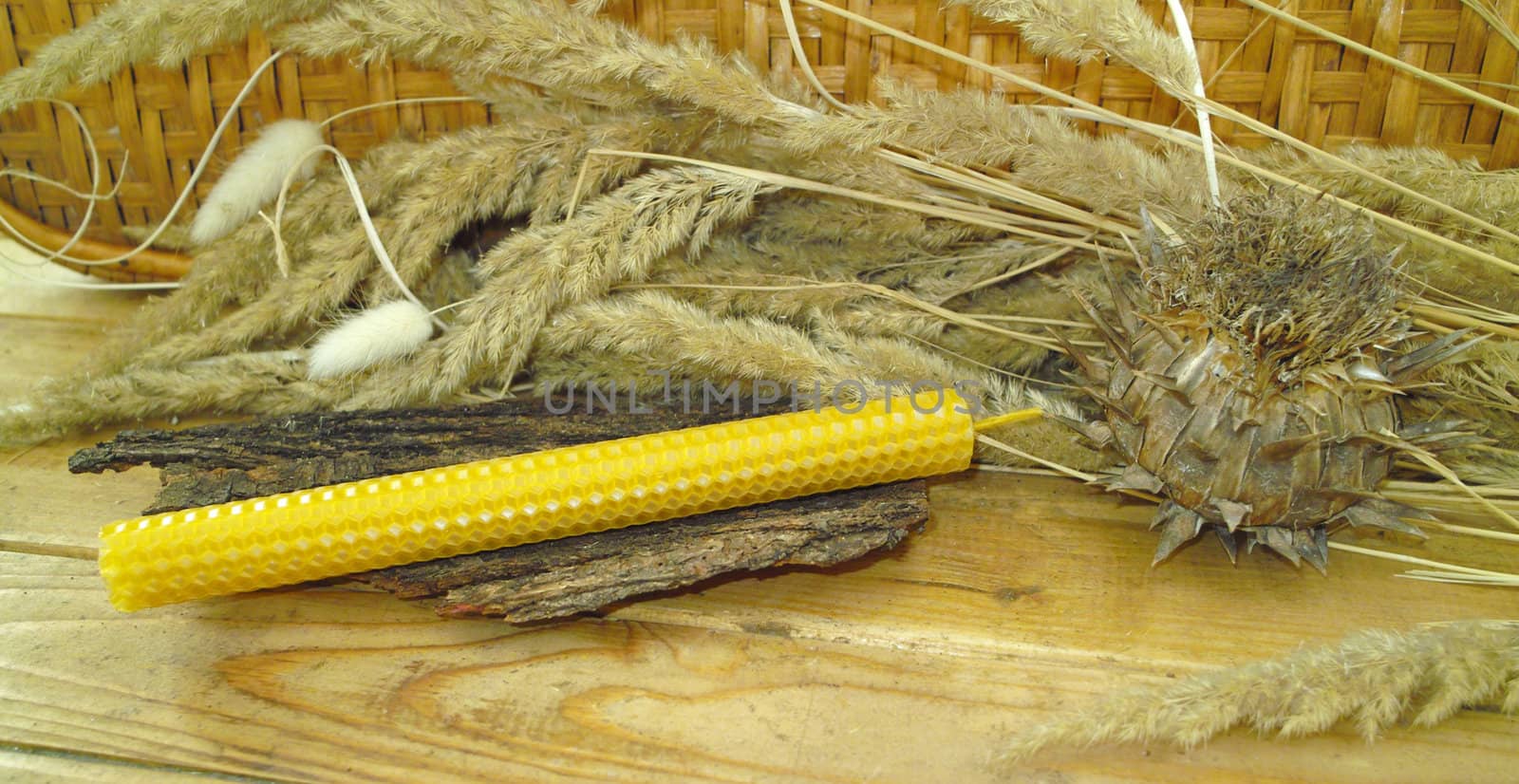 hand rolled natural beeswax candles taper