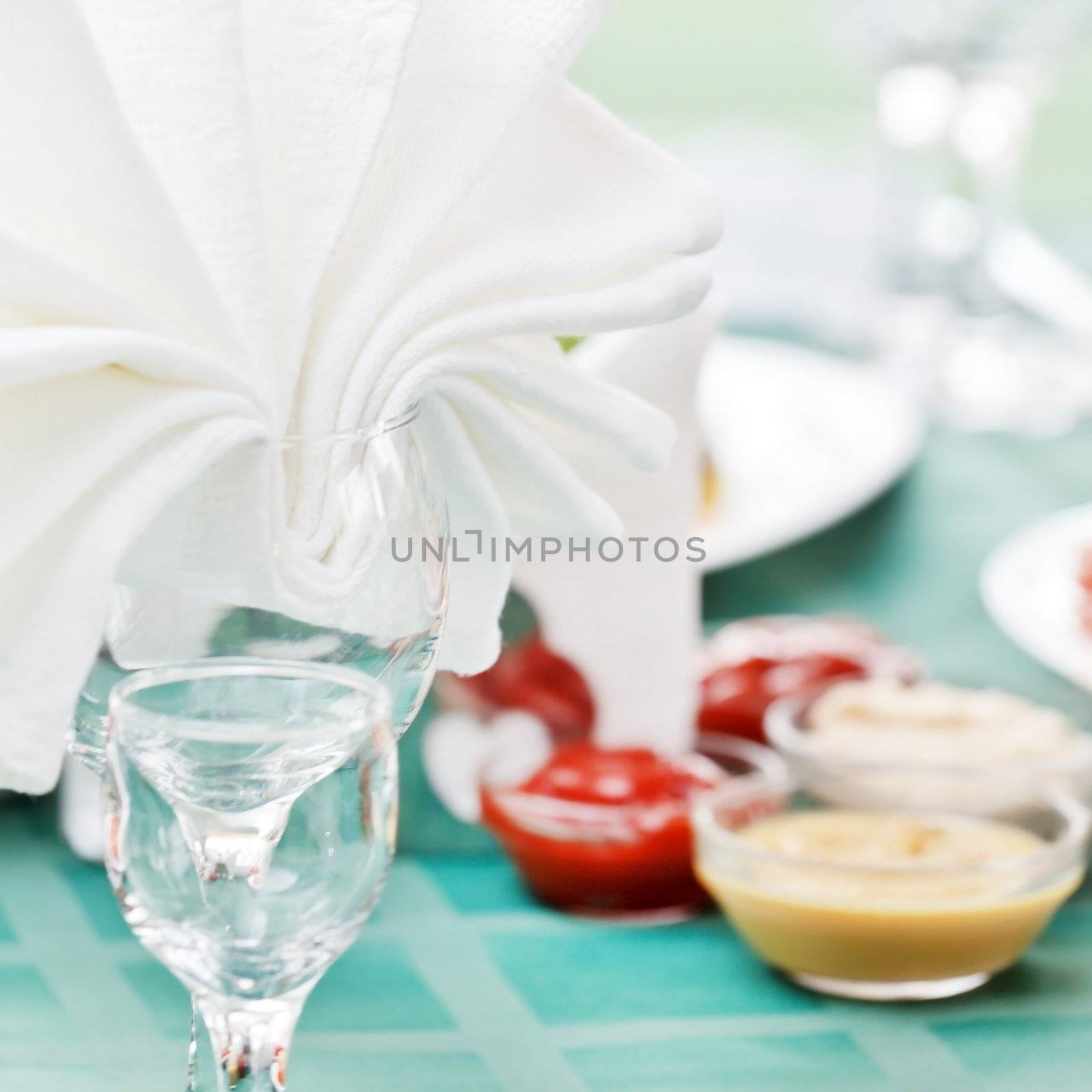 Wedding table setting  by shebeko