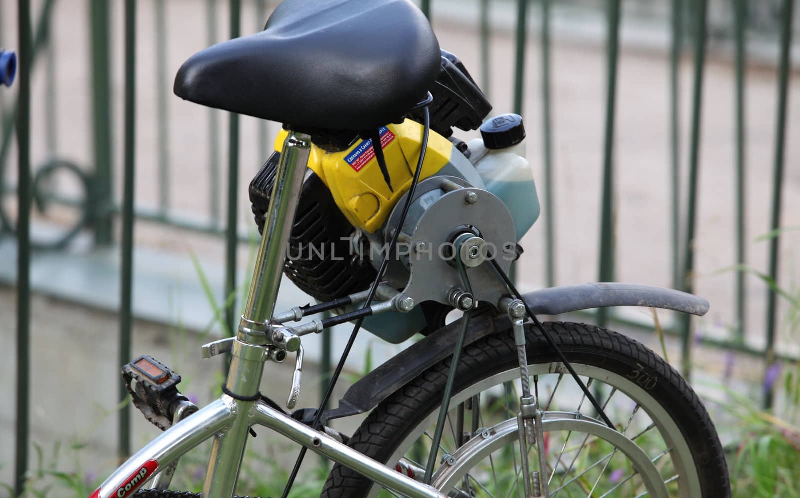 homemade, bicycle with a motor of the lawnmower, fragment