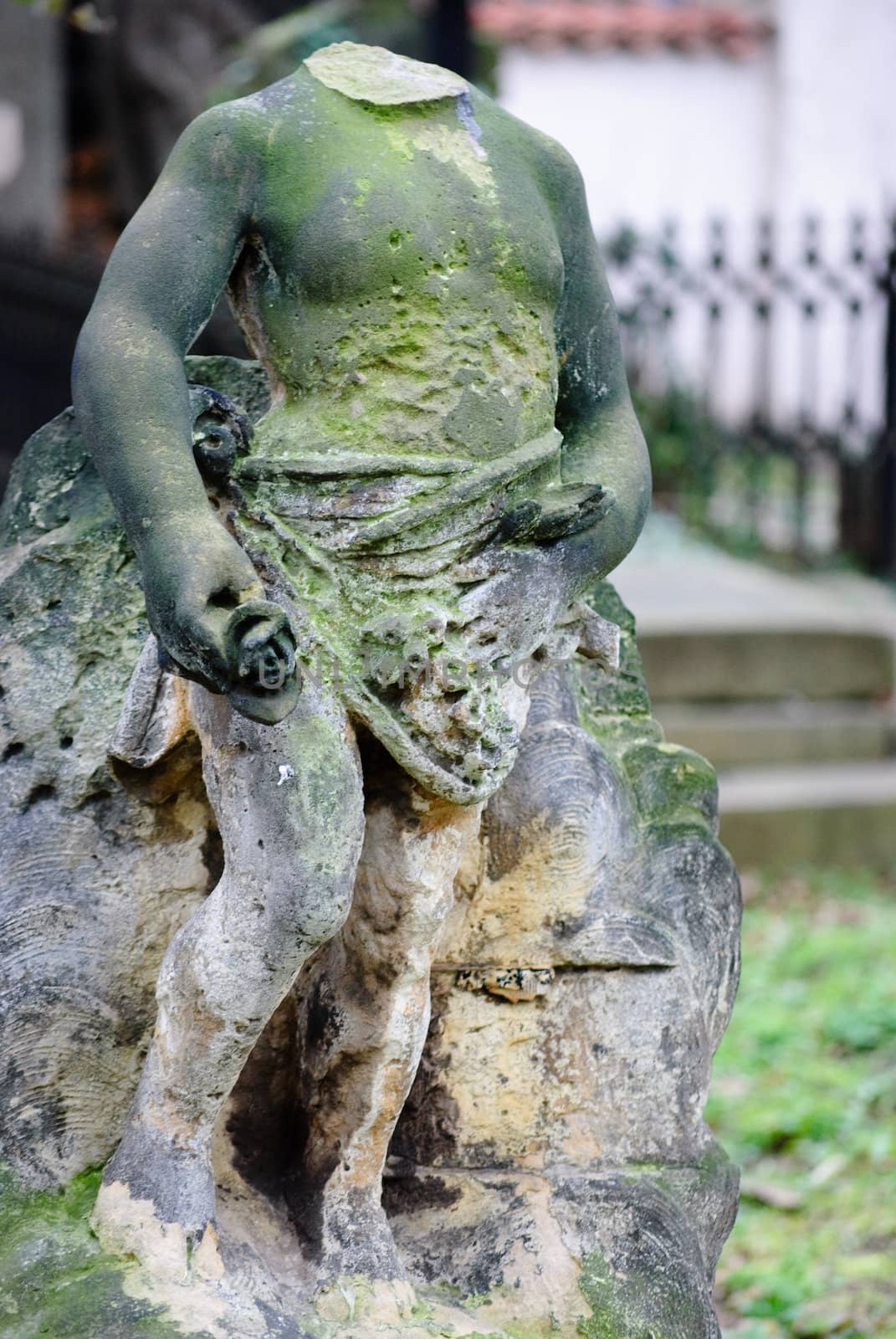 destoyed statue