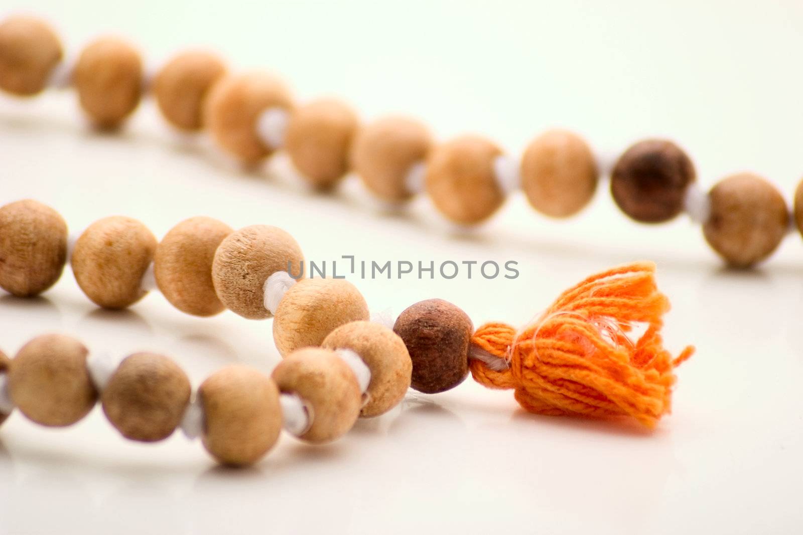 Vedic wooden rosary consisting of 108 beads. Their help  devoted Krishna,  daily repeat morning prayer 1728 times.