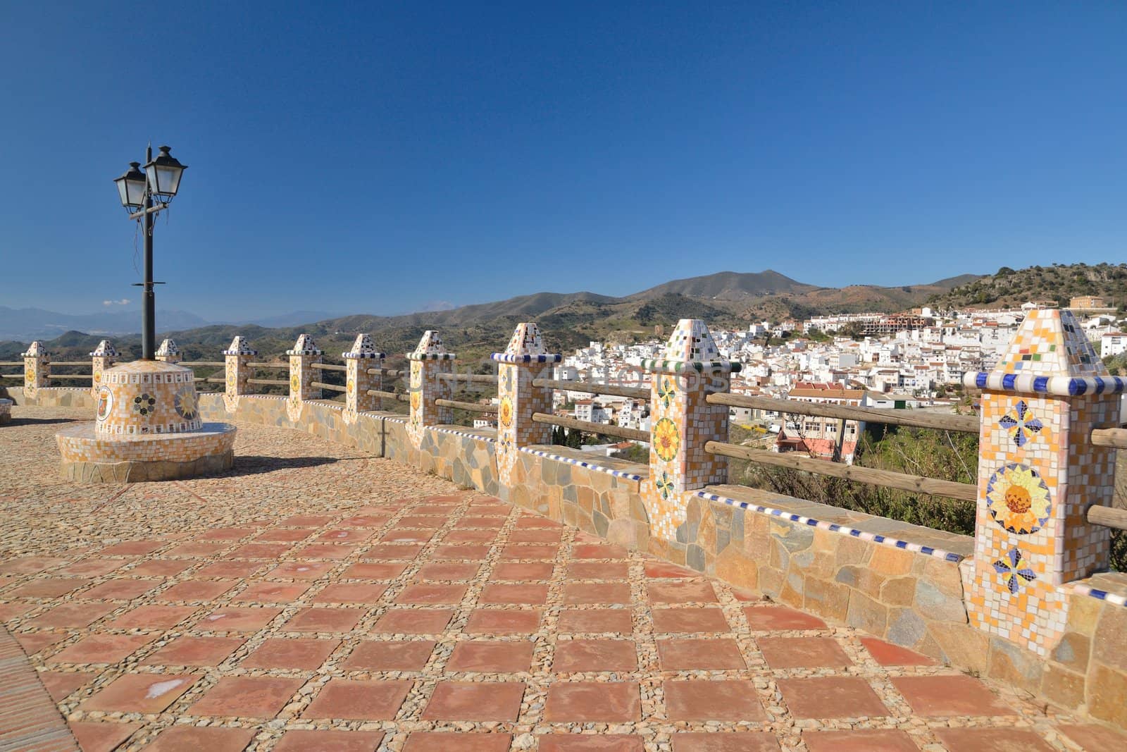 observation deck of the way the city Almogia