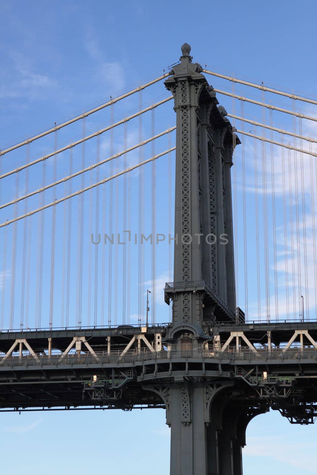 detail of one pillar of the Manhattan Bridge