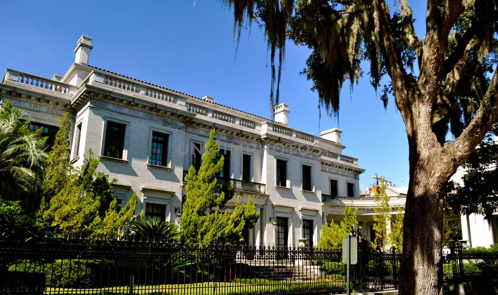 Savannah Architecture by RefocusPhoto