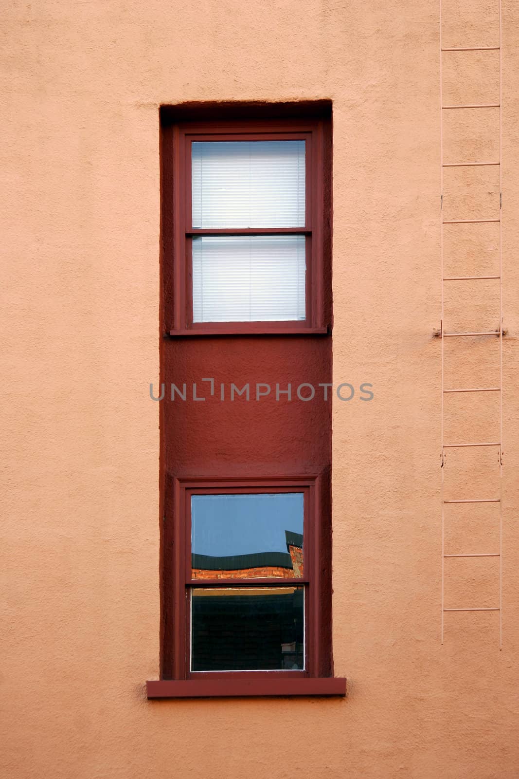 Window by Imagecom