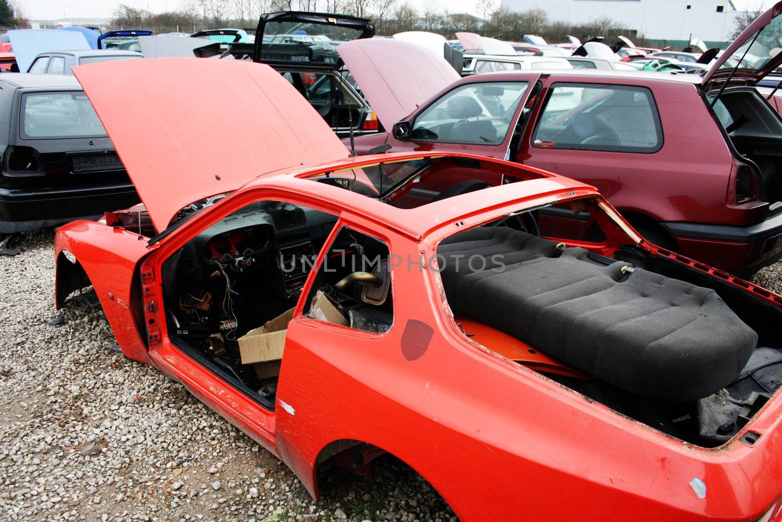 old cars are scrapped by photochecker