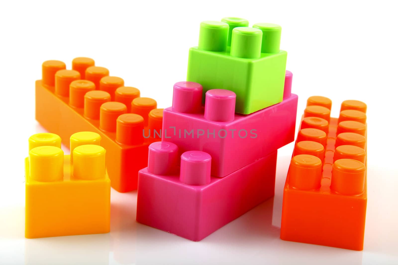 Plastic building blocks by nenov