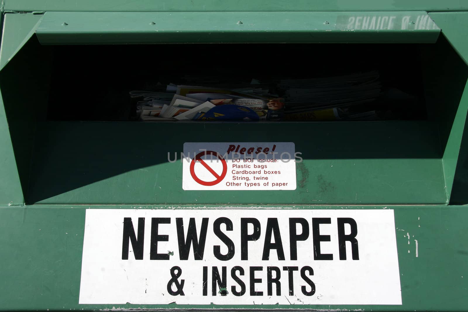 Recycling bin for newspapers