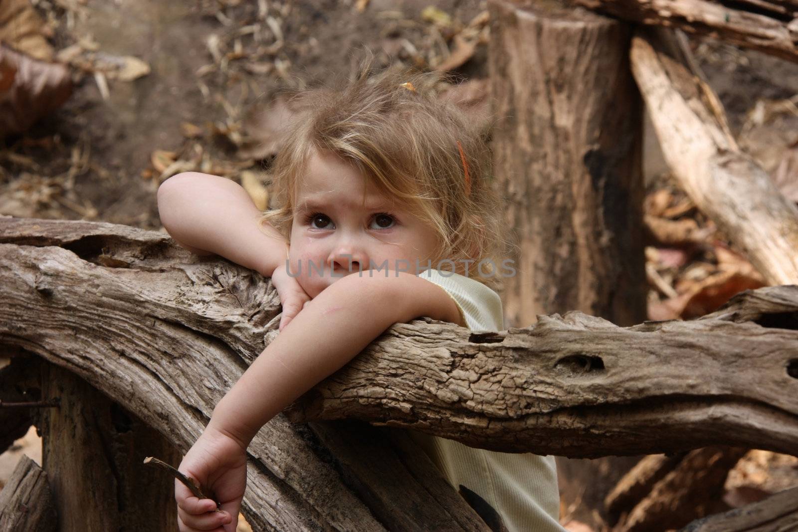 little child crying on the bridge