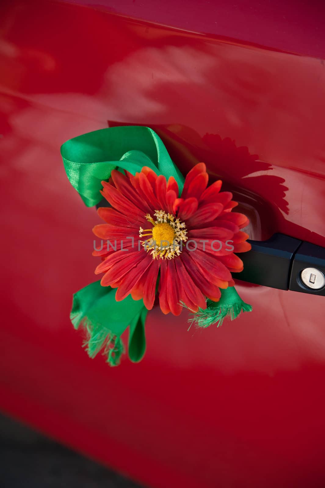 decorate red flower attached for door handle of car by docer2000