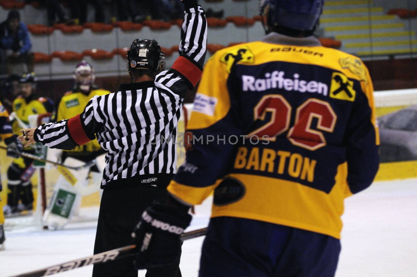 ZELL AM SEE; AUSTRIA - SEPT 24: Austrian National League. The referee gives a penalty. Game EK Zell am See vs EHC Lustenau (Result 1-8) on September 24, 2011 in Zell am See.