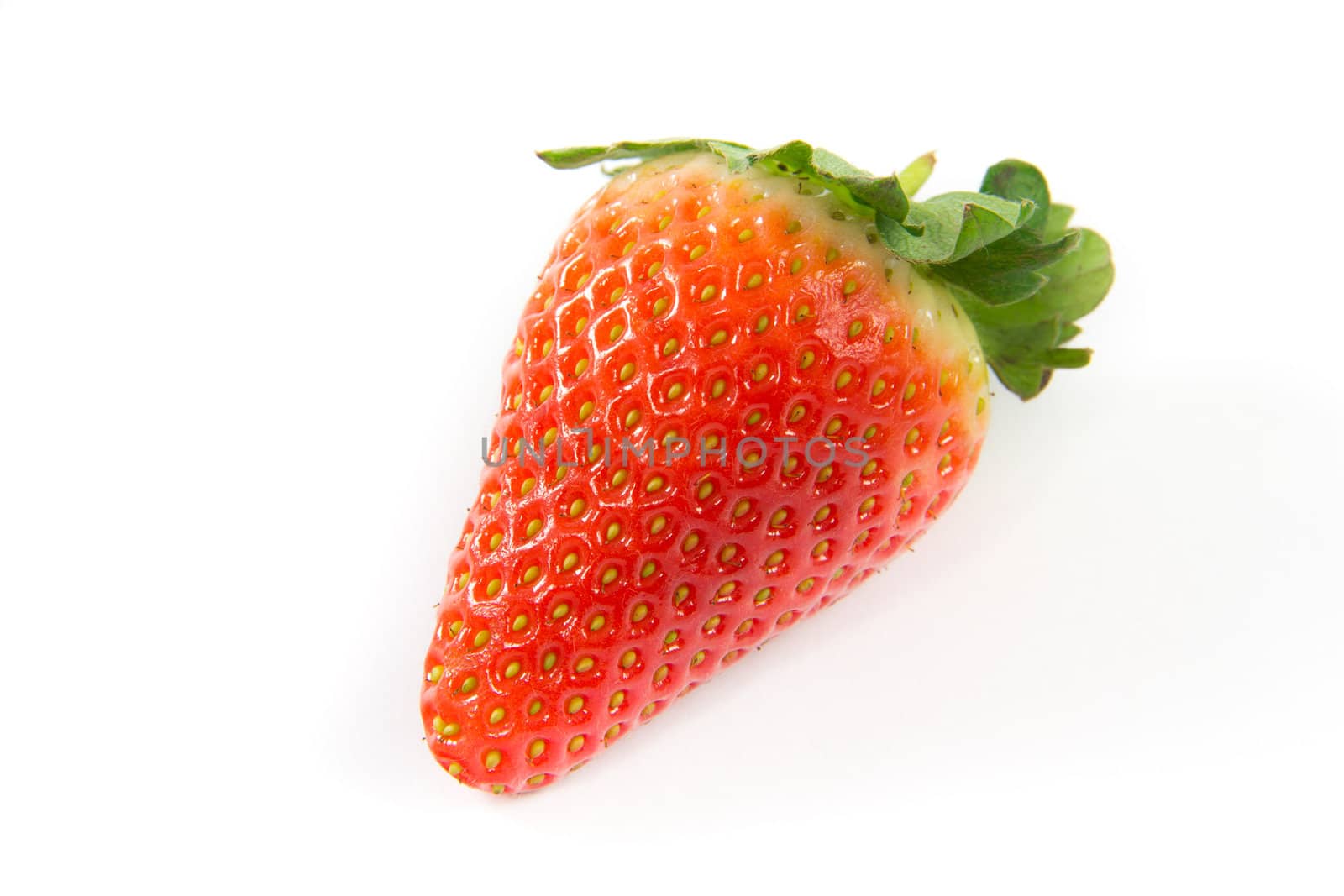 A picture of a single strawberry on a white background