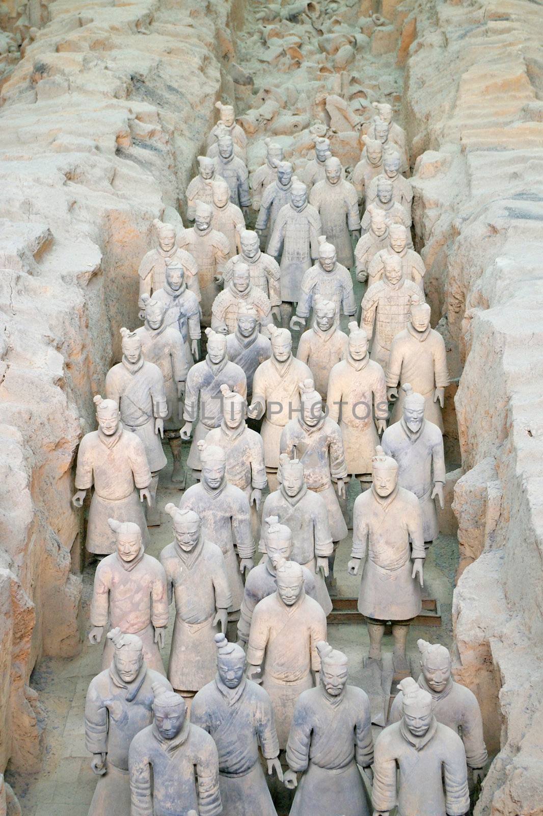 Terracotta Army close-up by kawing921