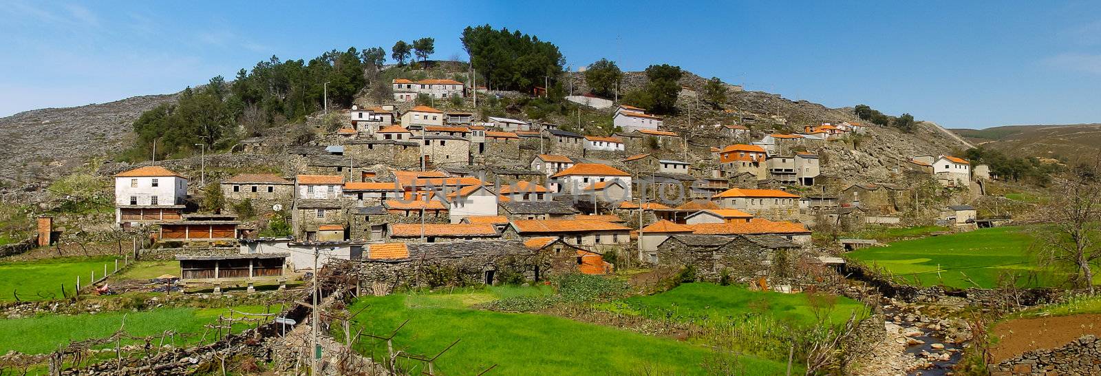 Old moutain village in Portugal by homydesign