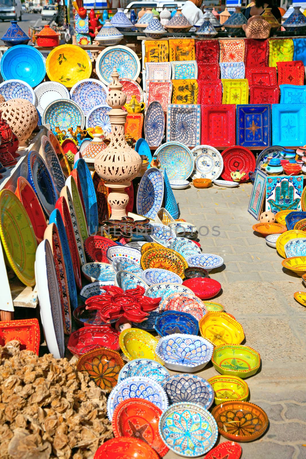 earthenware in the market