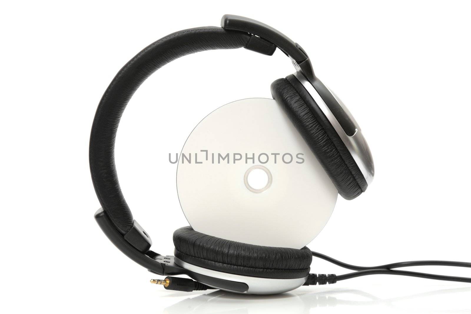 headphones with compact disc by zhu_zhu