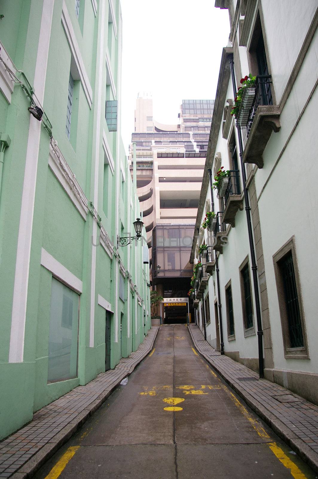 Alley in Macau by kawing921