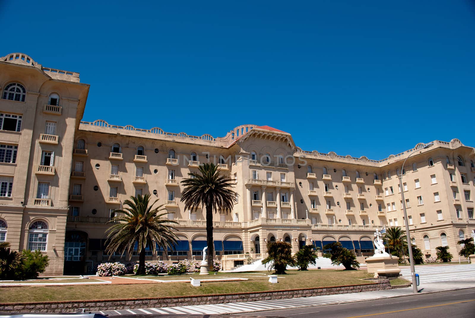 Argentine hotel, Uruguay