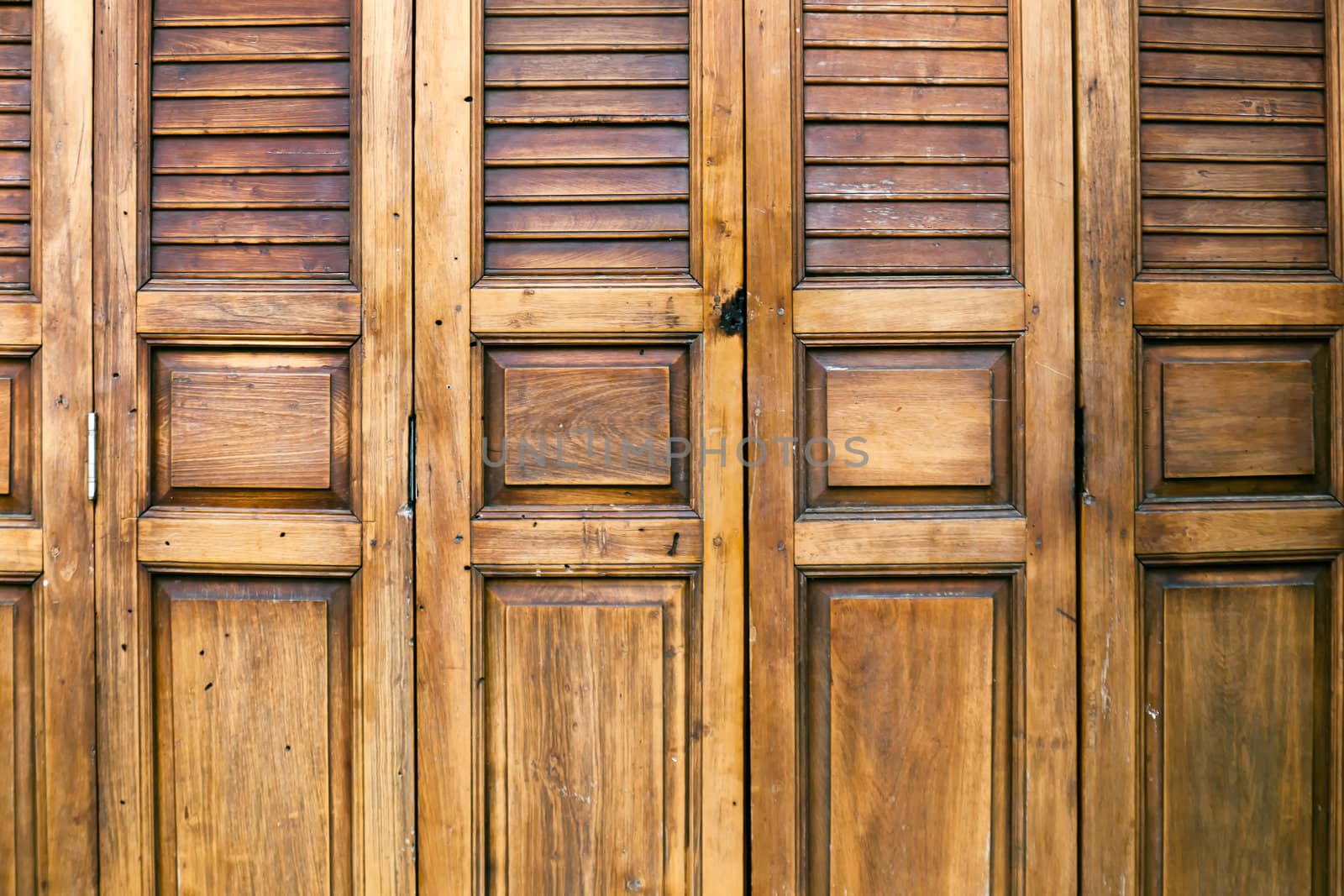 Front of Antique Shield wood door texture