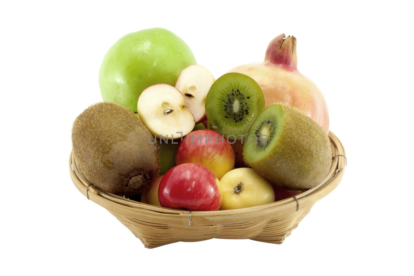 Mix fruits on basket







Mix fruit on basket with white background.