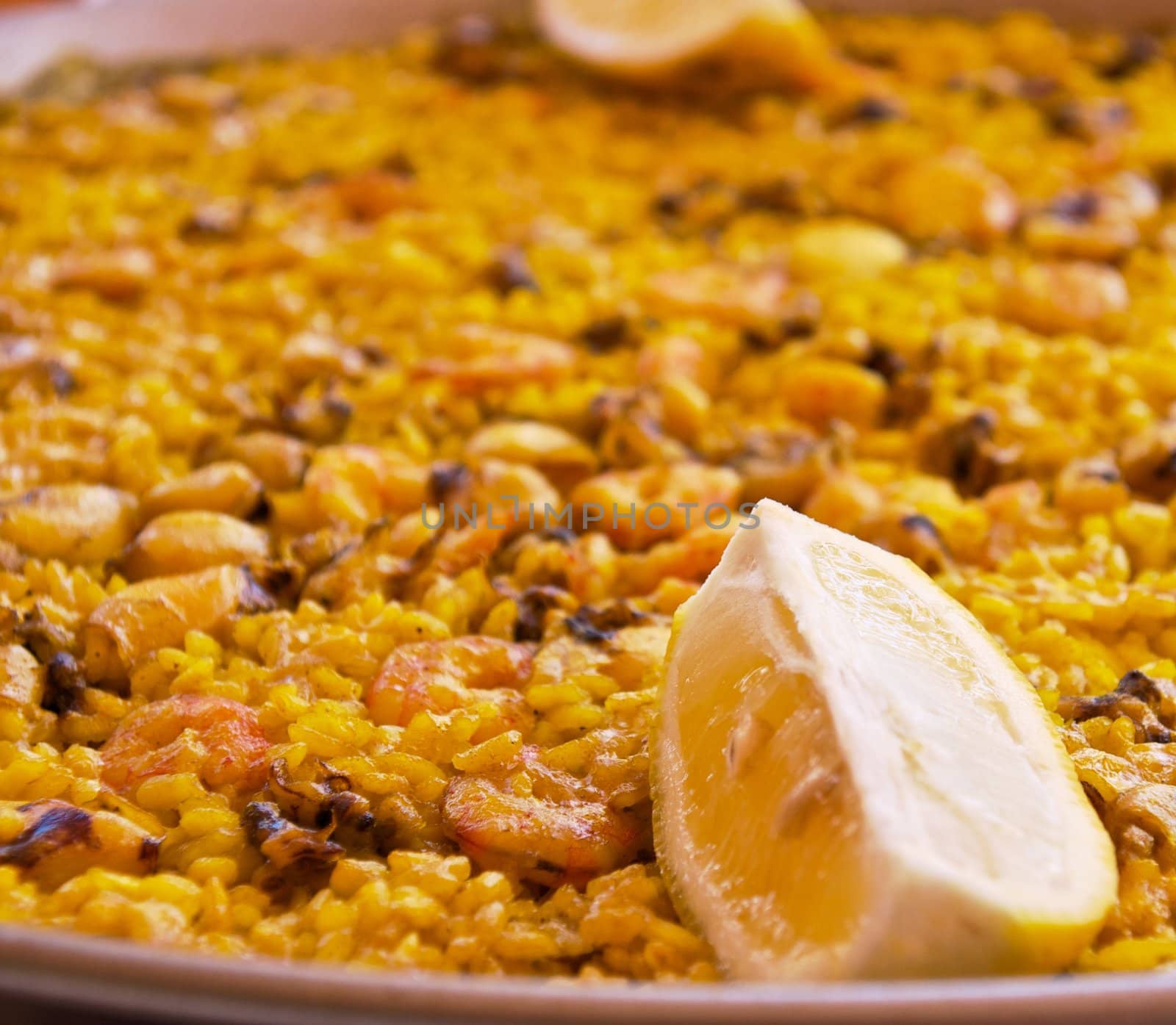 "Close capture of delicious Arroz a Banda"