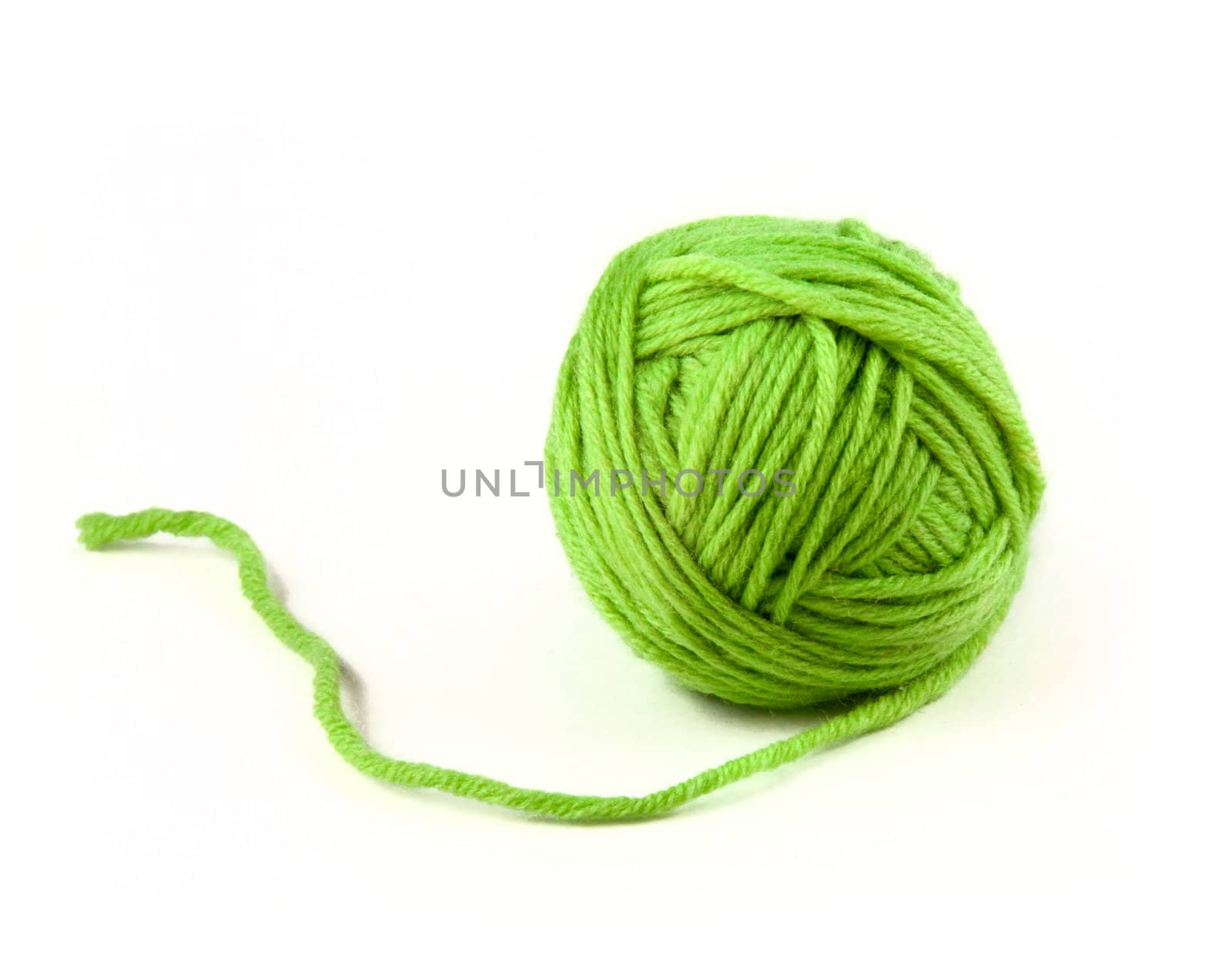 Green thread ball by vtorous