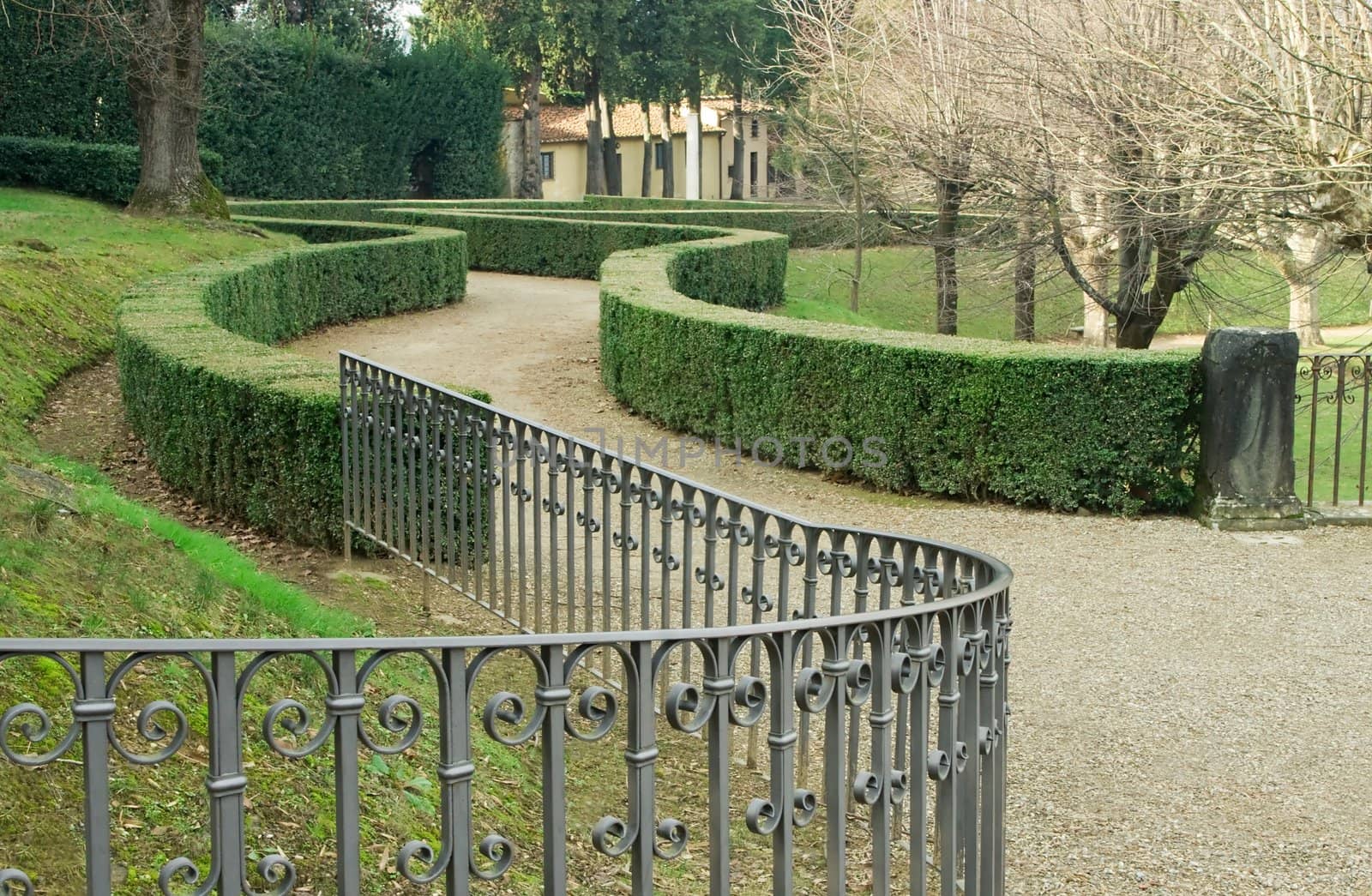 Walkway - a sample landscape design of gardens of Boboli in Florence