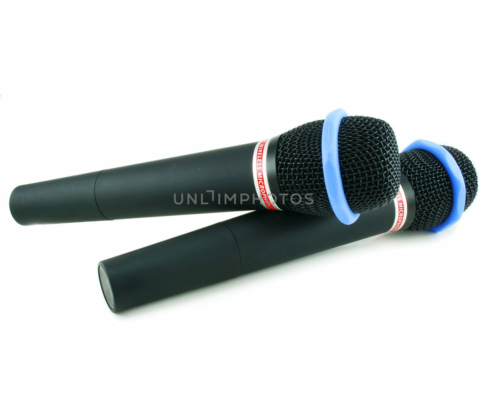 Two wireless microphones by alphacell