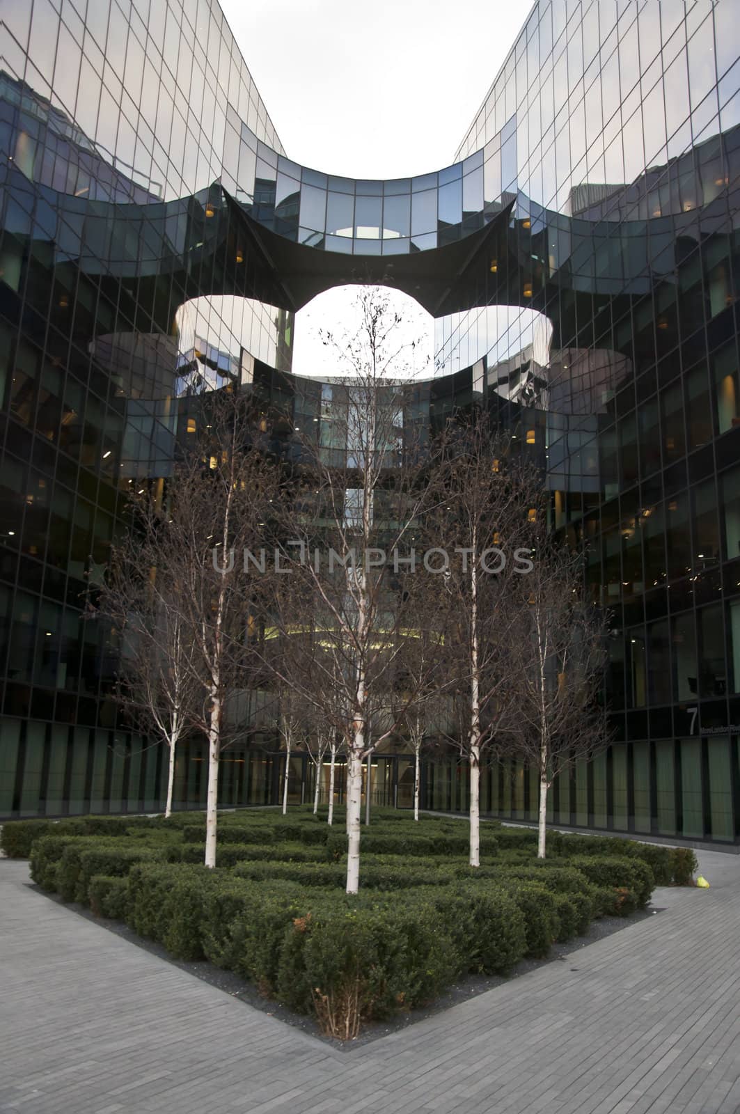 city hall and Thames in modern area in London, UK