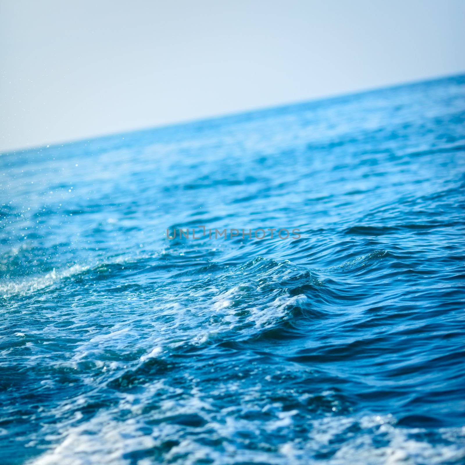Blue Ocean Wave by petr_malyshev